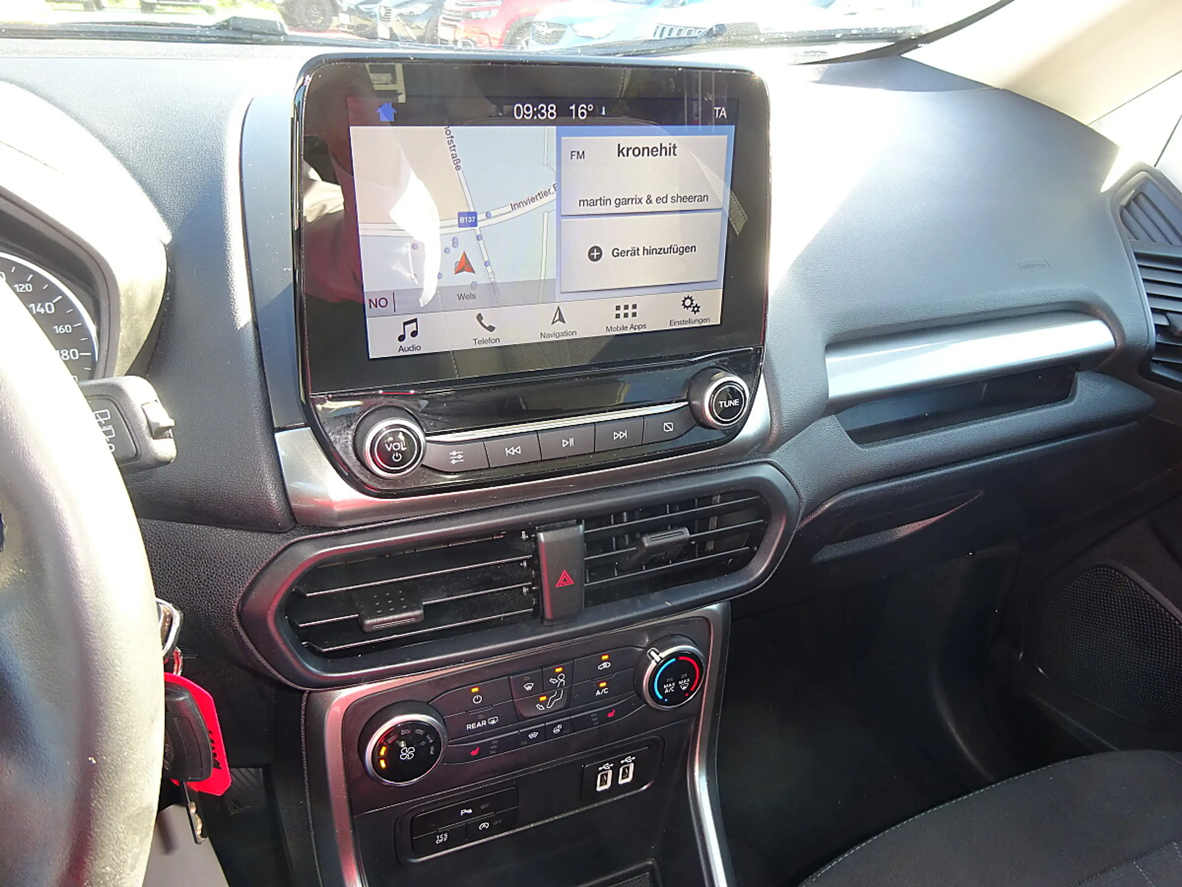 Ford EcoSport 1,0 EcoBoost Cool & Connect — photo 10