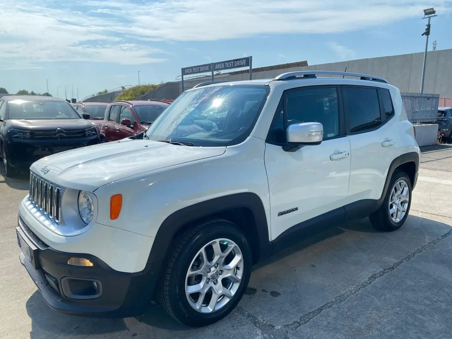 Jeep Renegade 1.4 m-air Limited fwd 140cv auto Bianco - 1