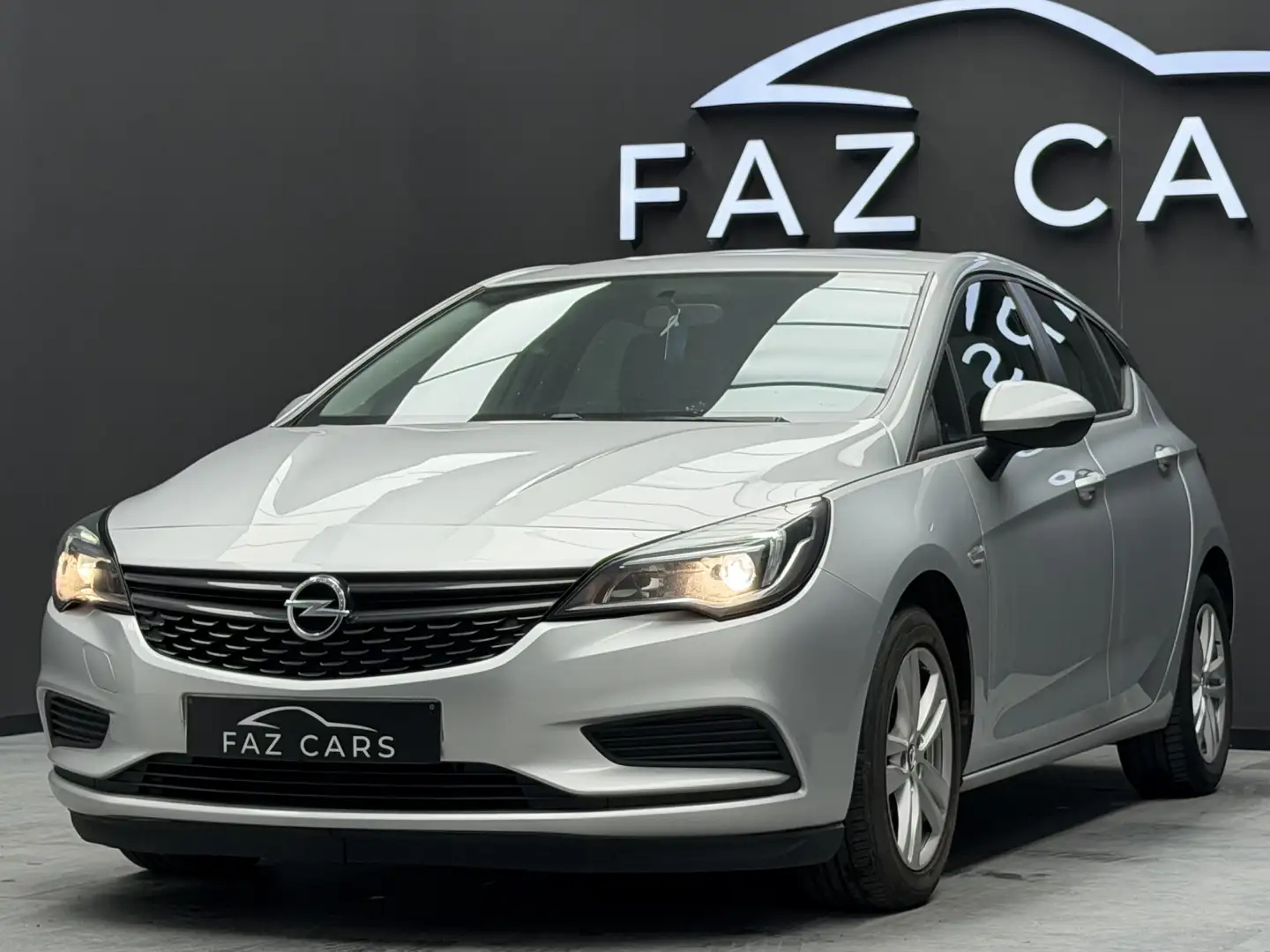 Opel Astra 1.6 CDTi ECOTEC D * 1ER PROP + JANTES + GARANTIE * Gris - 2