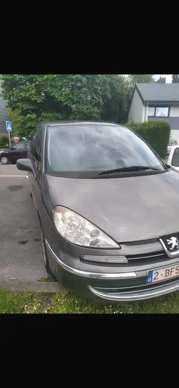 Peugeot 807 2010 из Европы — купить под ключ