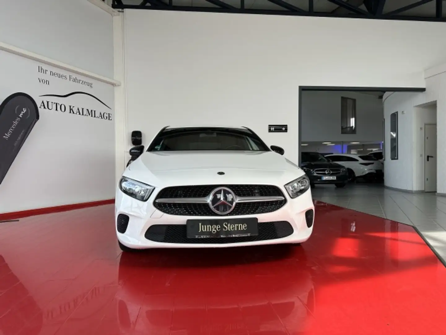 Mercedes-Benz A 180 A 180 d Progressive NIGHT-PAKET+LED+MBUX Klima Blanc - 2