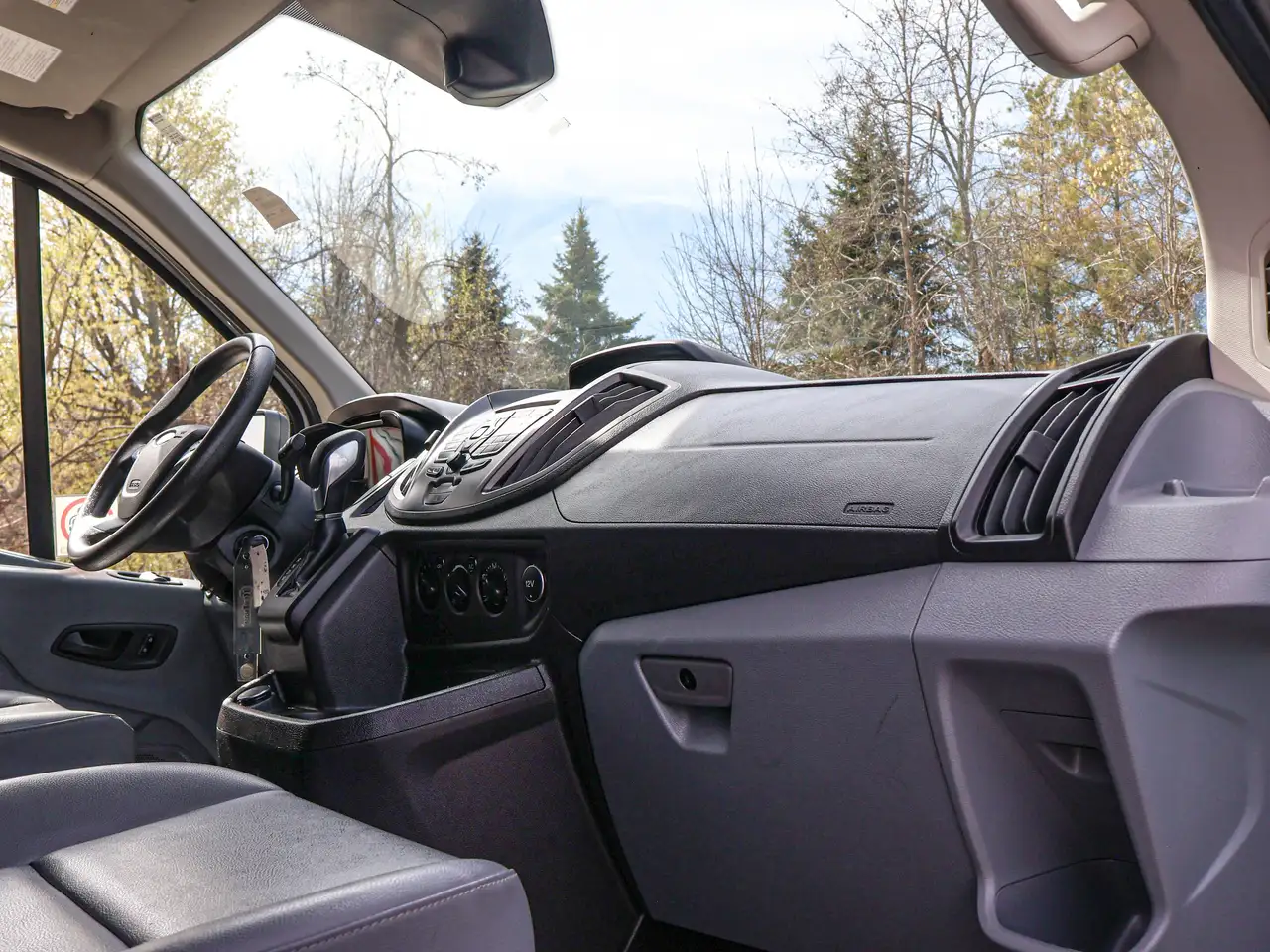 Ford Transit снимка Ford Transit