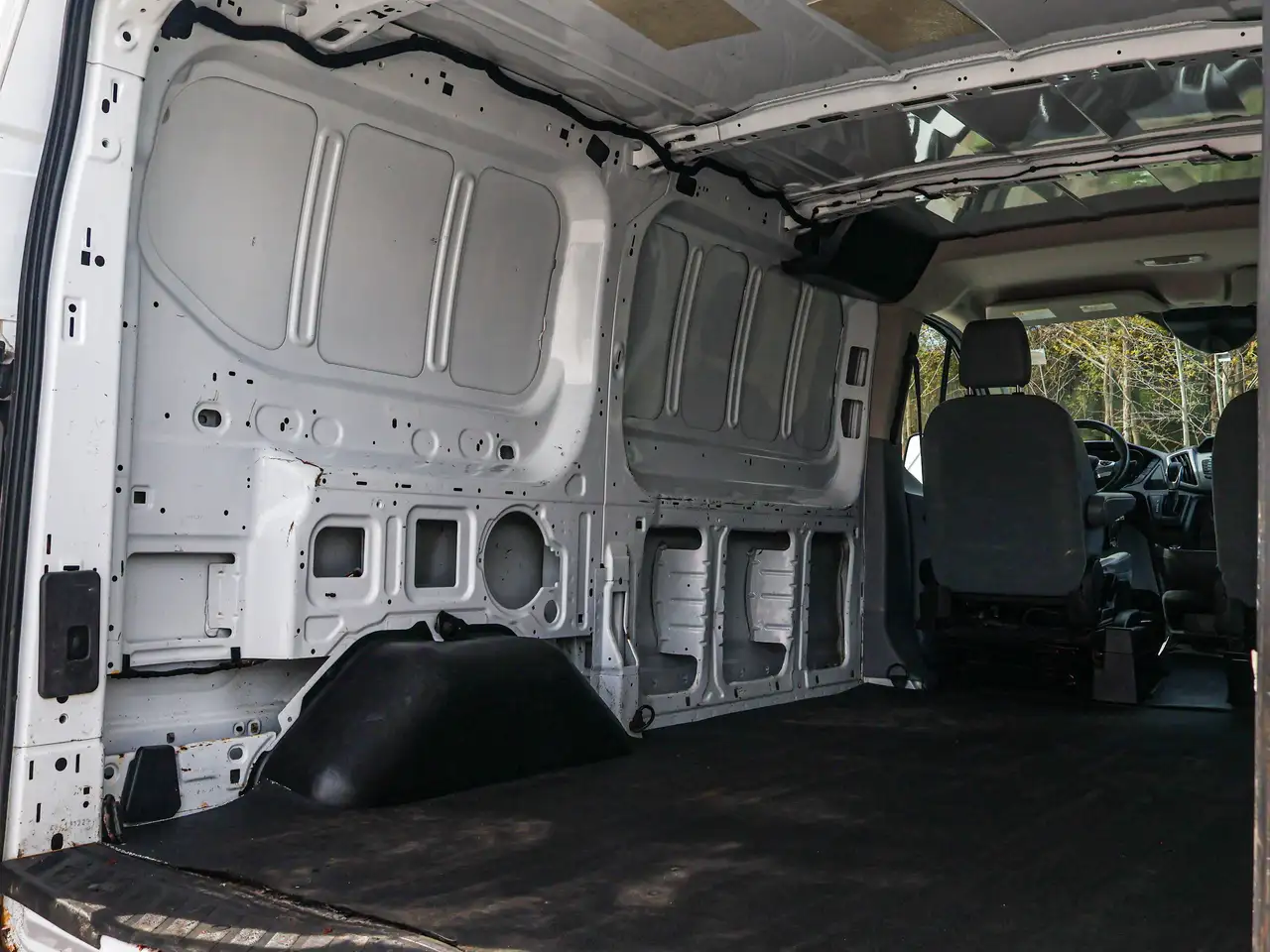 Ford Transit снимка Ford Transit
