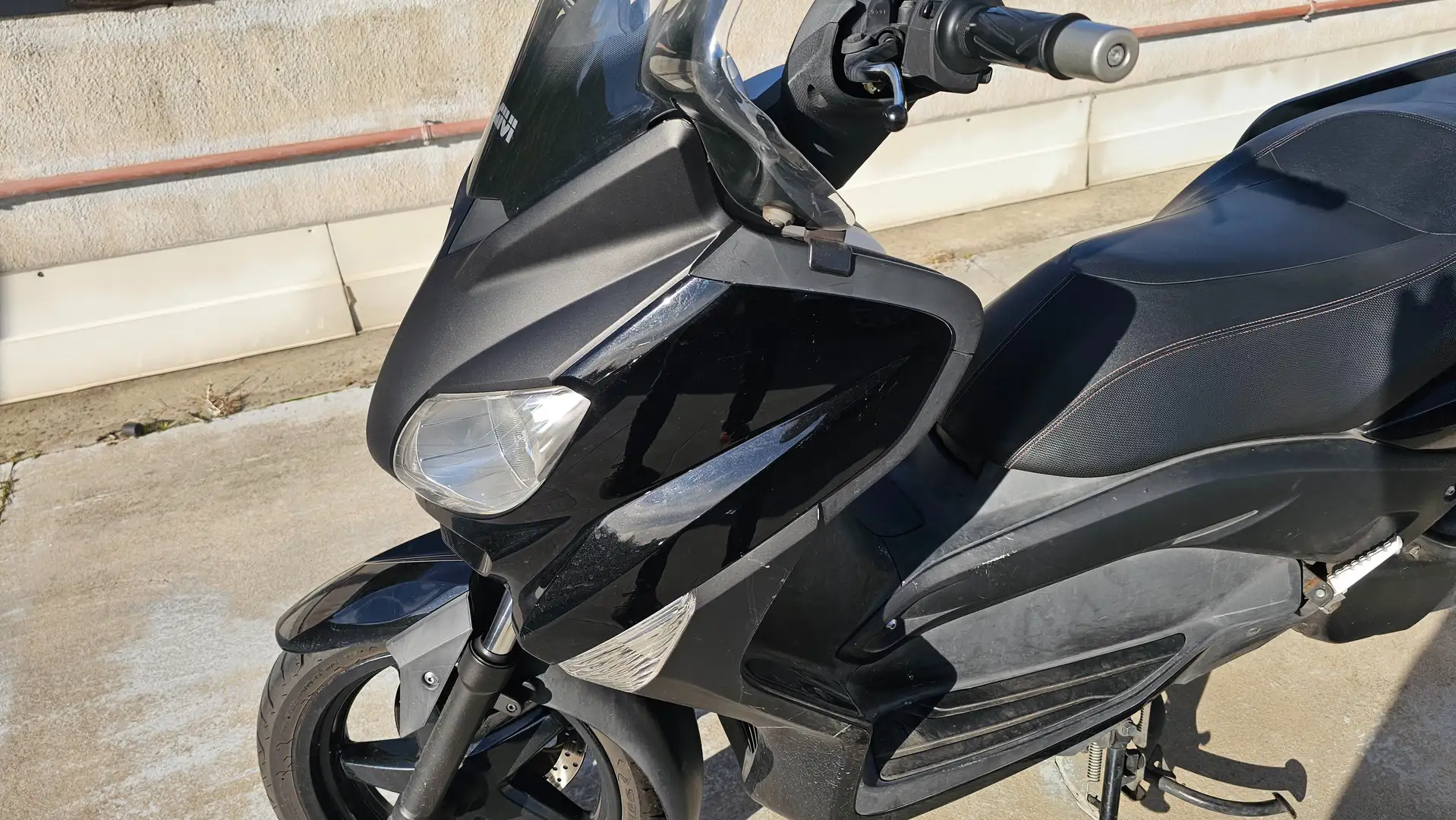 Yamaha X-Max 250 black Чорний - 1