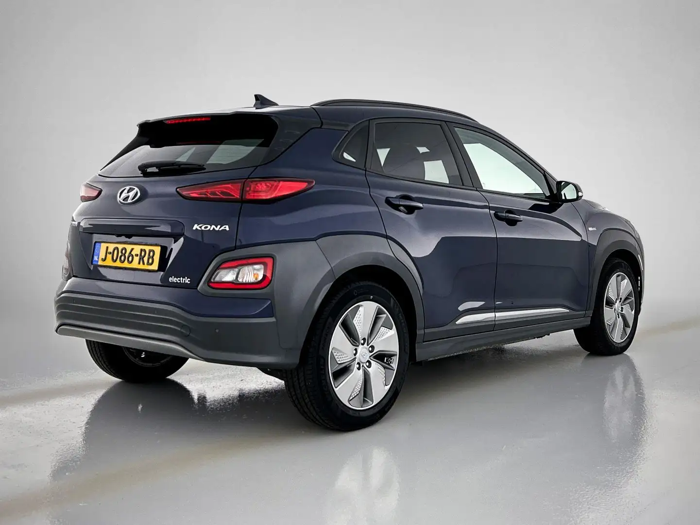 Hyundai KONA Electric Fashion 64 kWh | Stoelverwarming | Head-u Blauw - 2