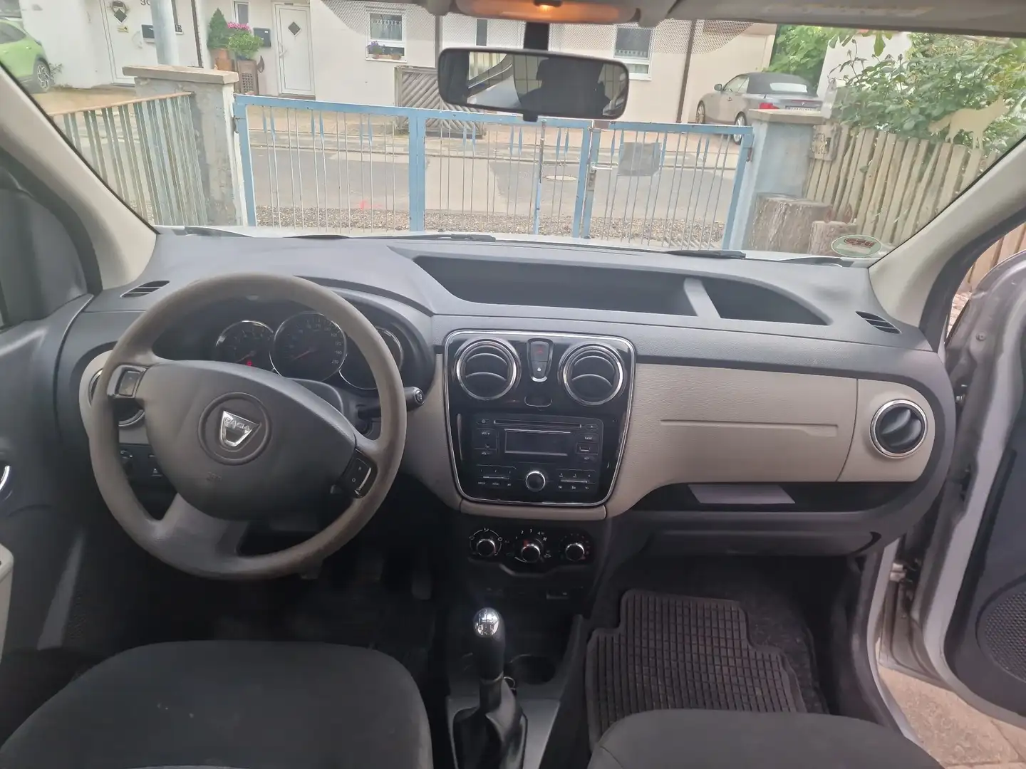 Dacia Dokker Laureate - 1