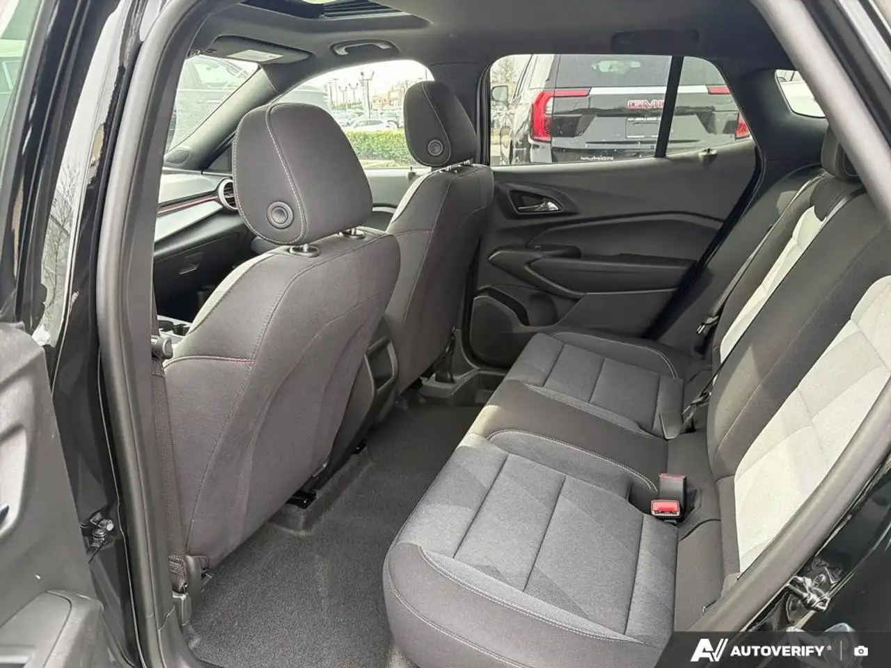 Chevrolet Trax снимка Chevrolet Trax