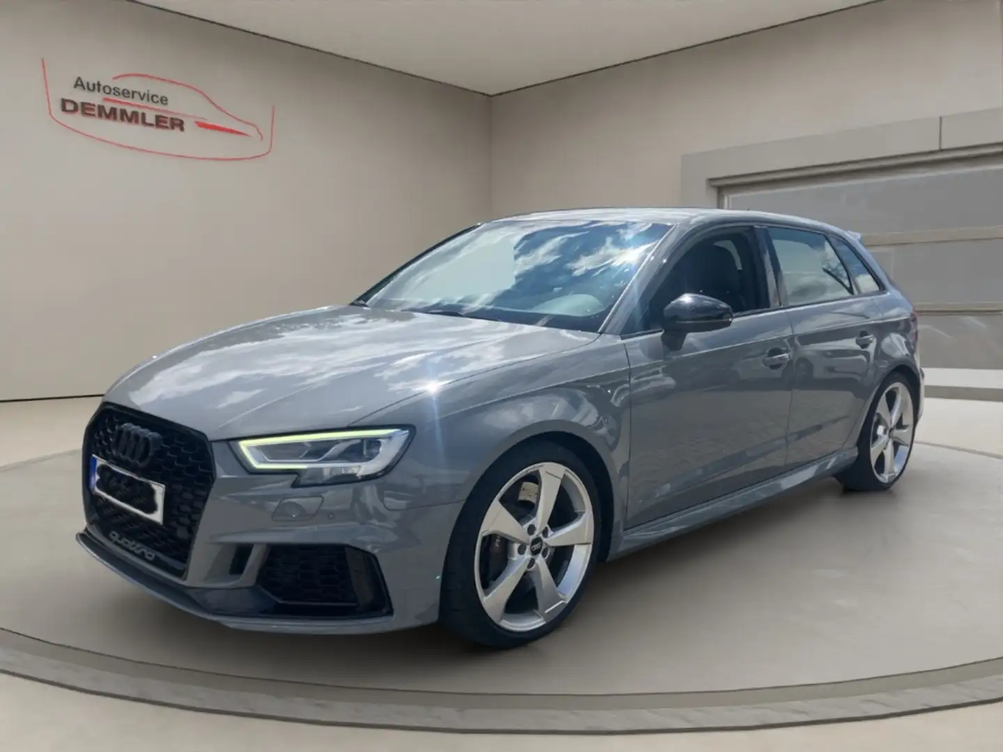 Audi RS3 Sportback 2.5 TFSI quattro Сірий - 1