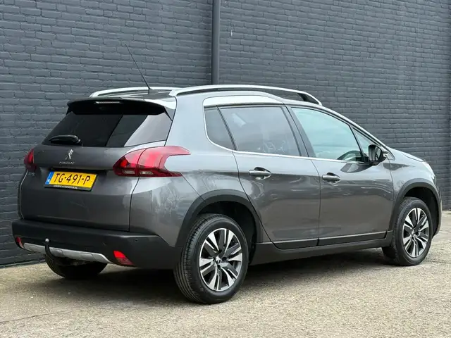 Peugeot 2008 view 9