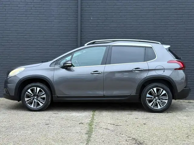 Peugeot 2008 view 11