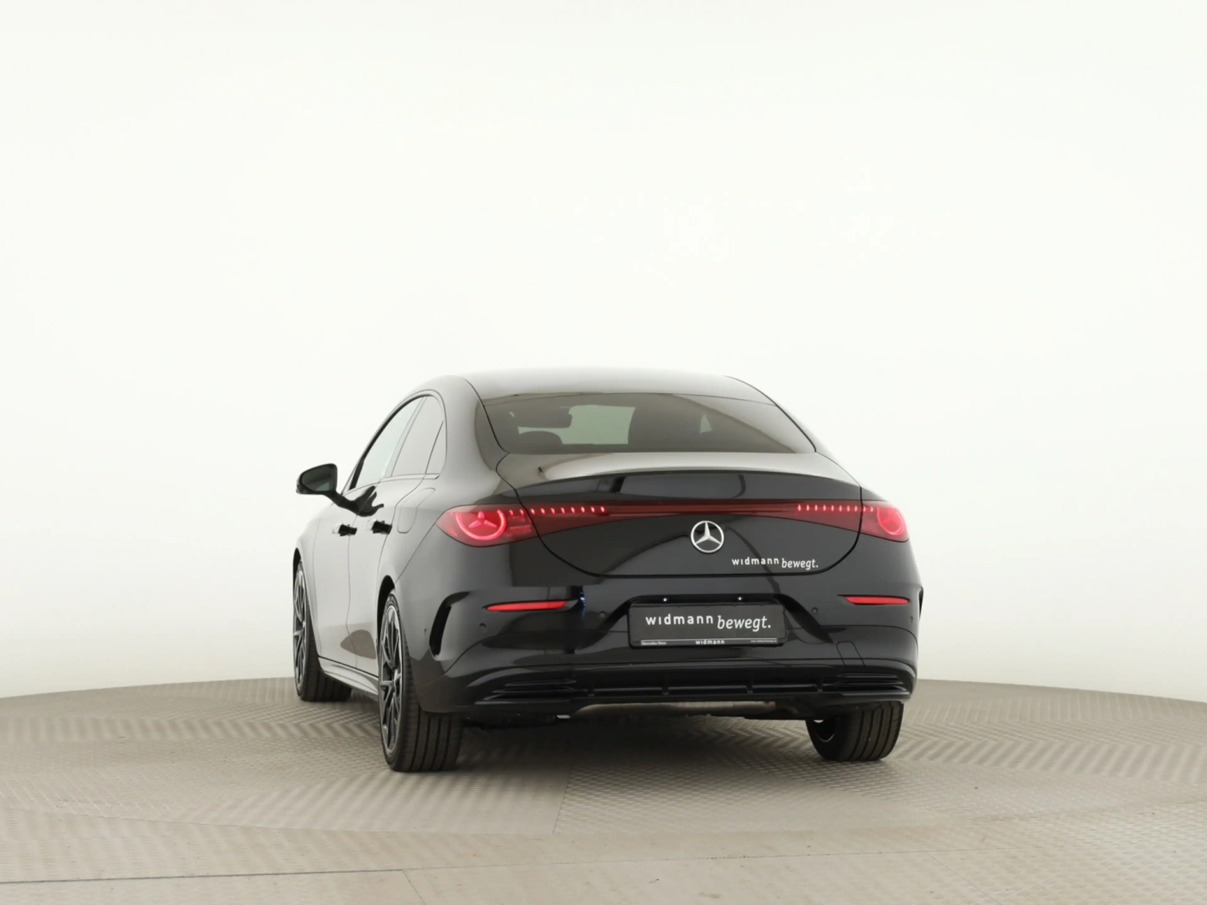 Mercedes-Benz CLA 220 4MATIC AMG*Night*19"*Burmester*360°*Keyl — photo 4