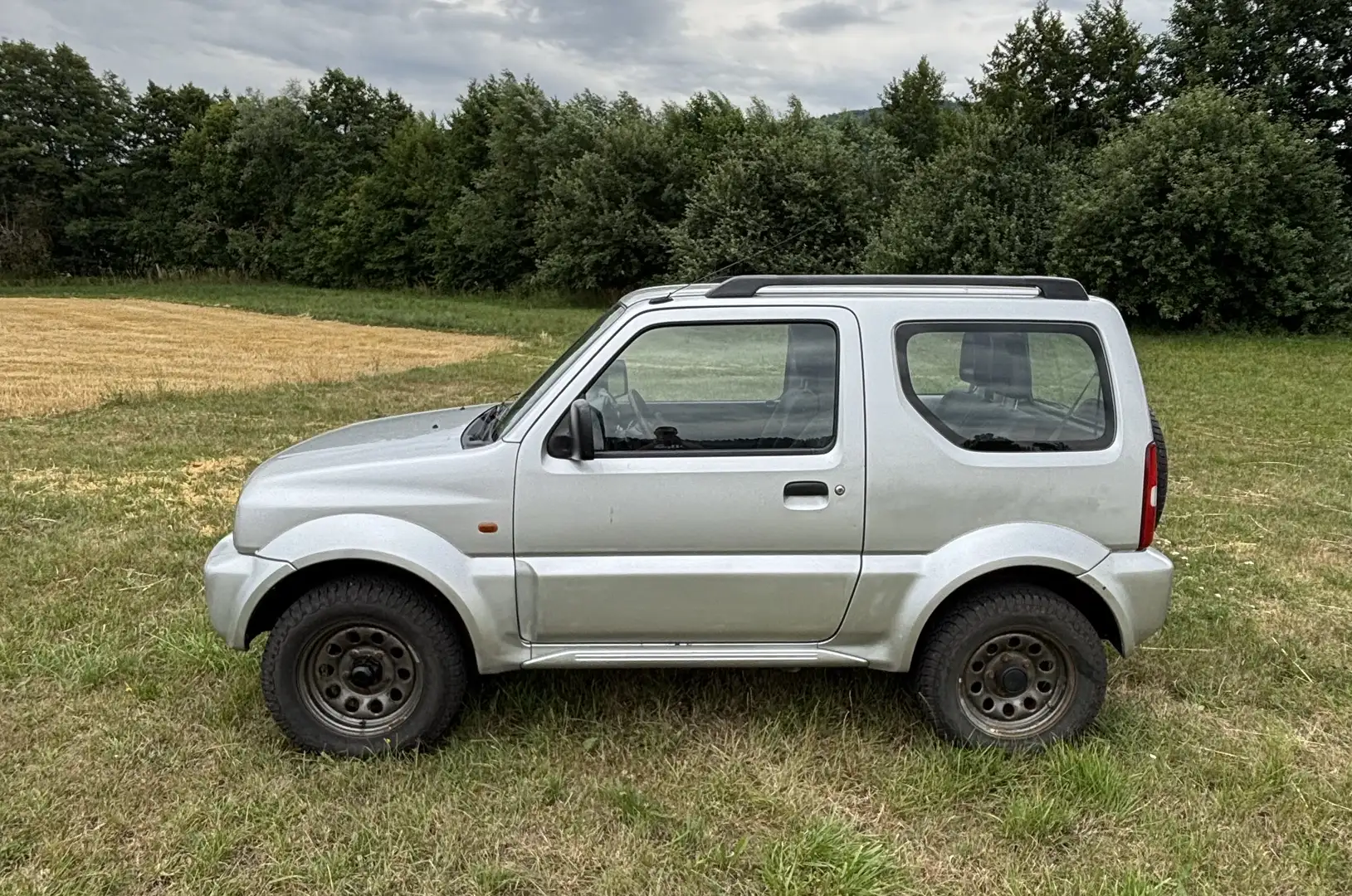 Suzuki Jimny Ranger Allrad,AHK, TÜV neu Silber - 2