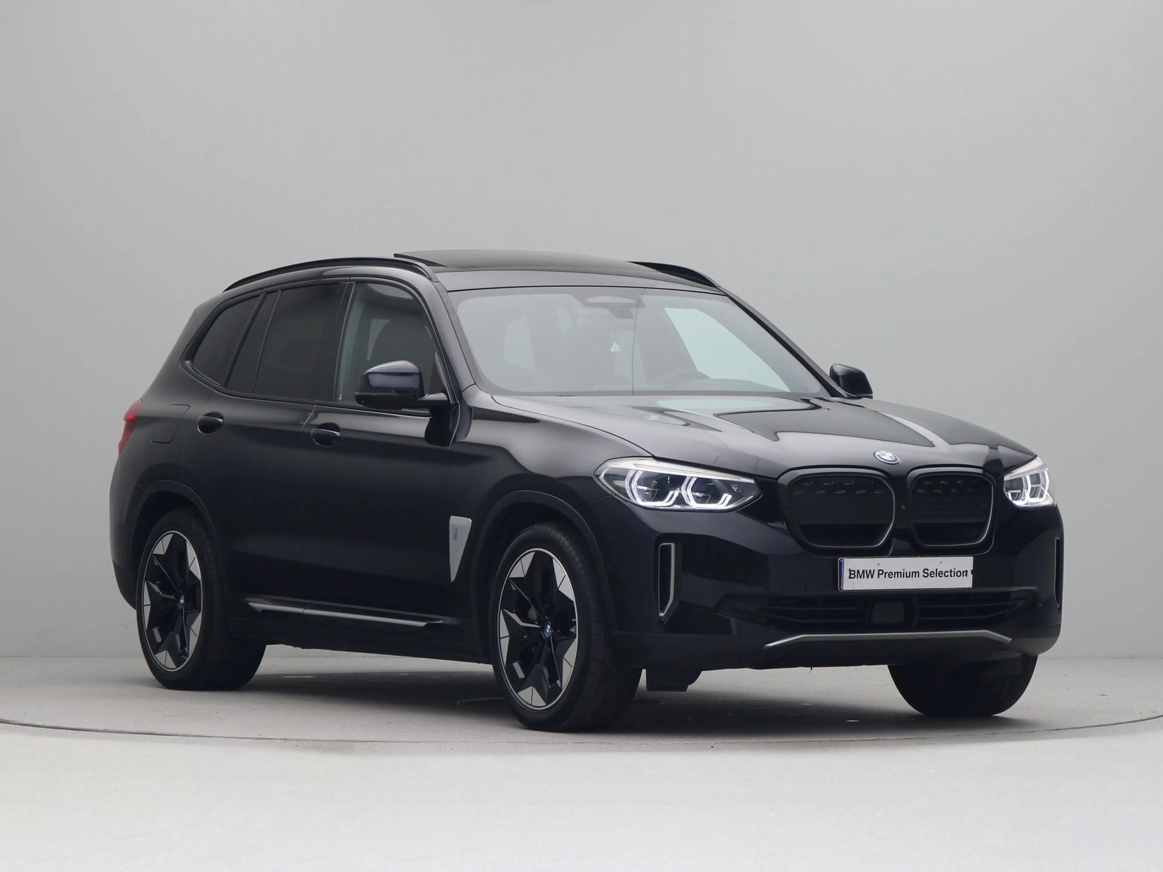 BMW iX3 High Executive 80 kWh — photo 6