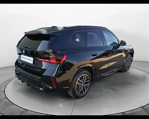BMW X1 view 6