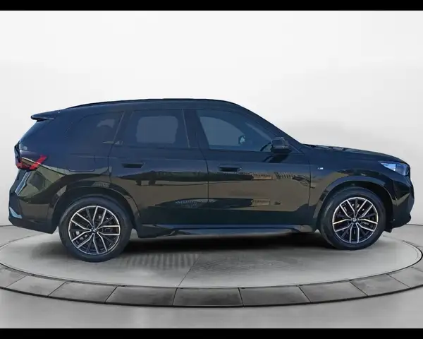 BMW X1 view 5