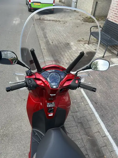 Honda SH 300 - foto 8