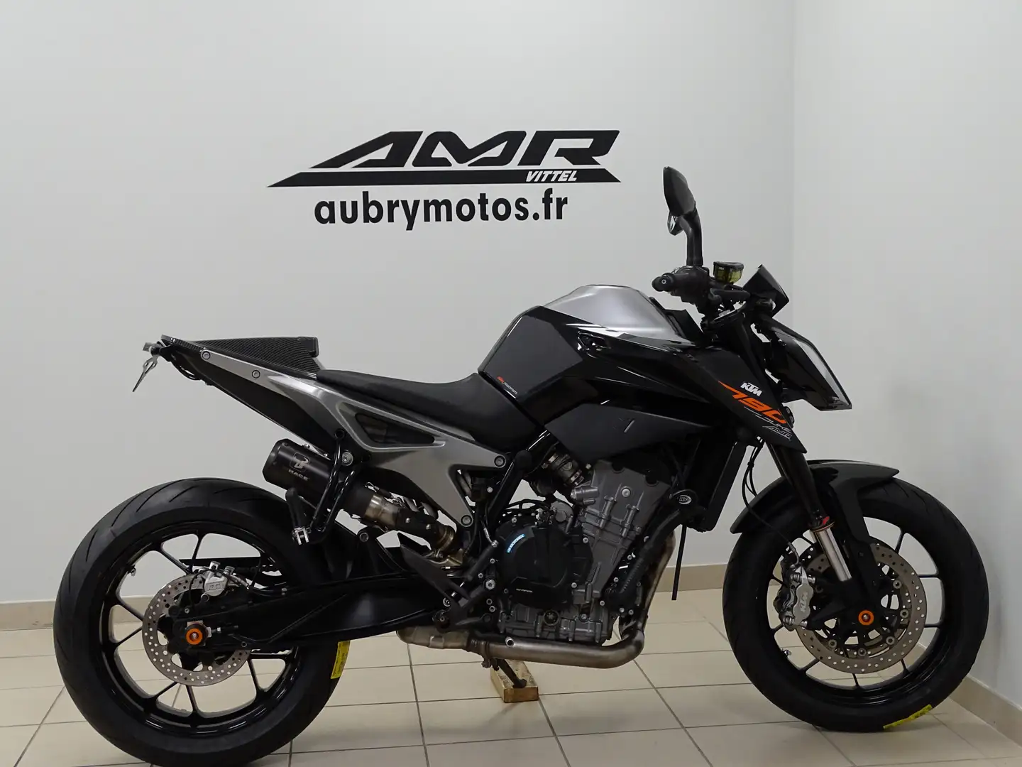 KTM 790 Duke Noir - 1
