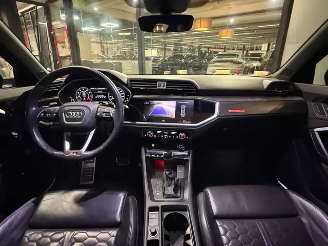 Audi RS Q3 view 4