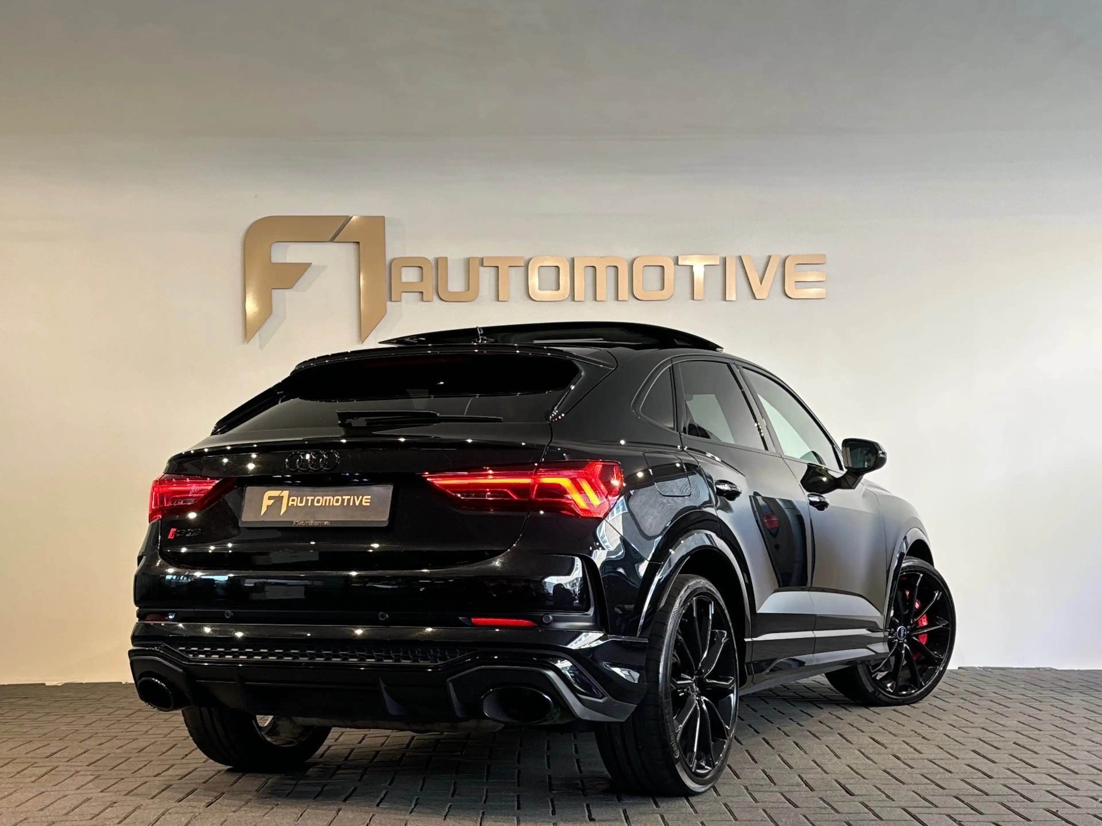 Audi RS Q3 RSQ3 Sportback 2.5 TFSI Quattro Pano|RS Seat|B&O|K — photo 3