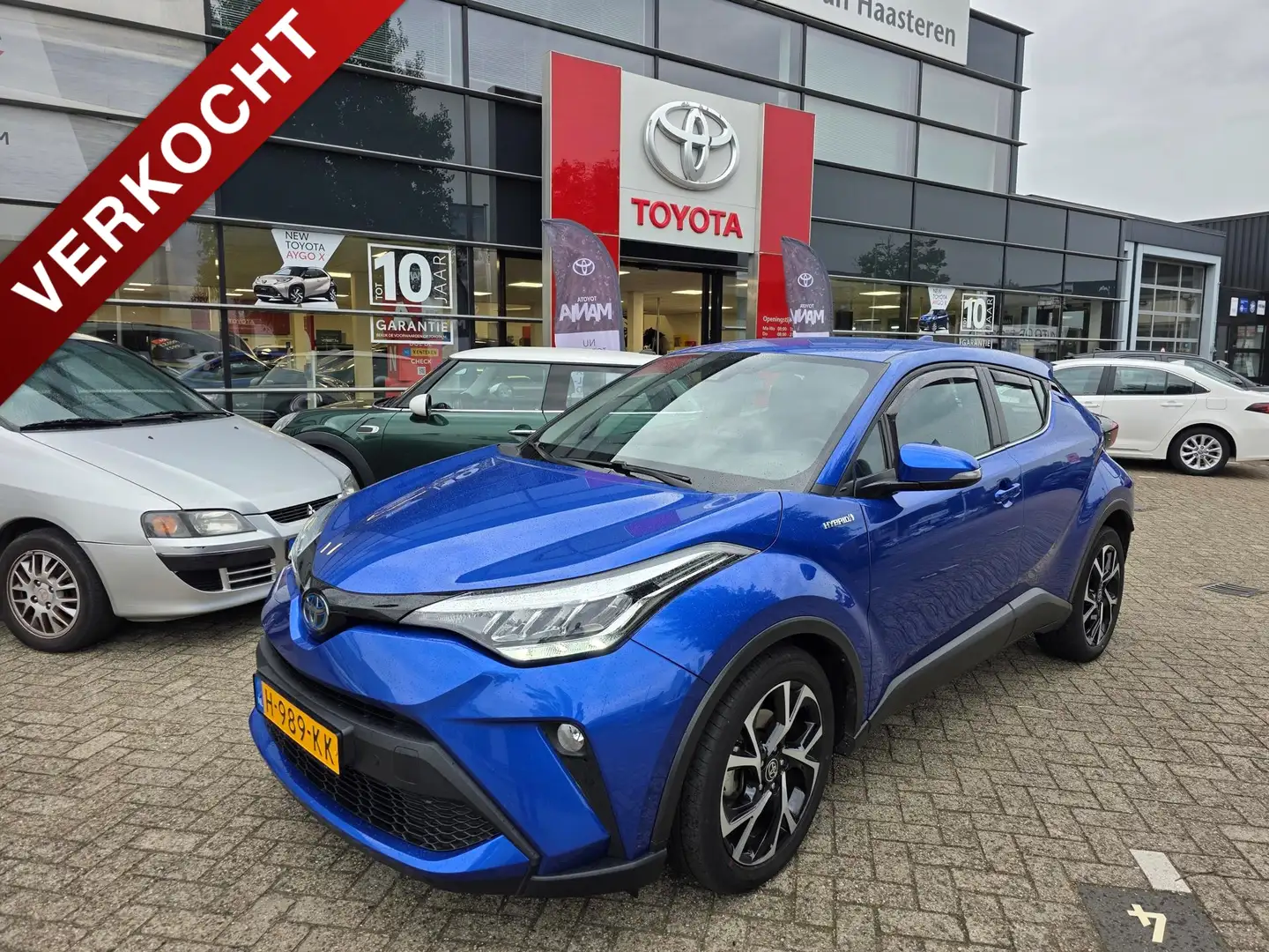 Toyota C-HR 1.8 Hybrid 122pk CVT Dynamic Bleu - 1