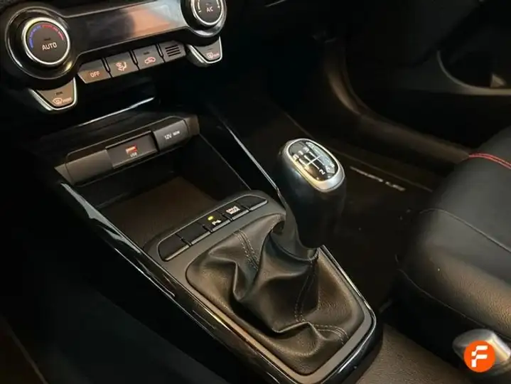 Kia Stonic 1.0 T-GDi MHEV iMT Drive (2021) 2021, foto 17