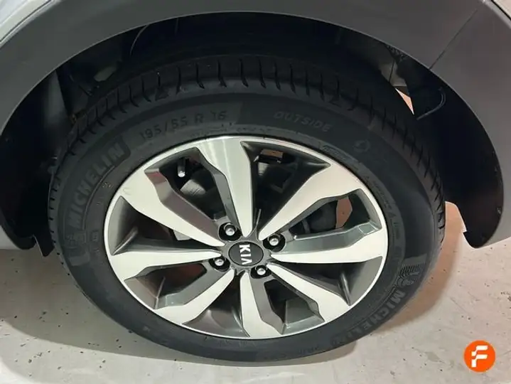 Kia Stonic 1.0 T-GDi MHEV iMT Drive (2021) 2021, foto 10