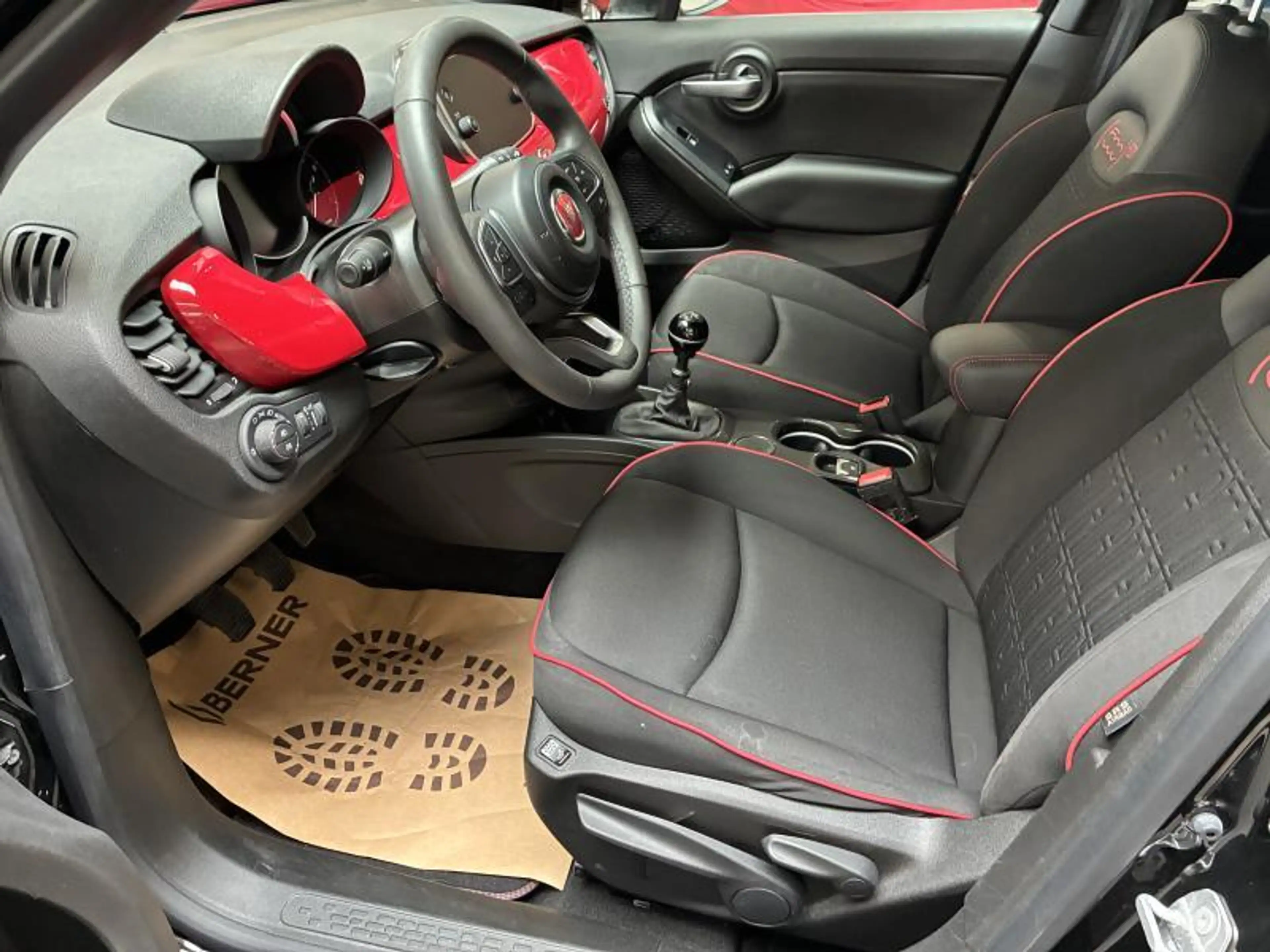 Fiat 500X Red edition — photo 7