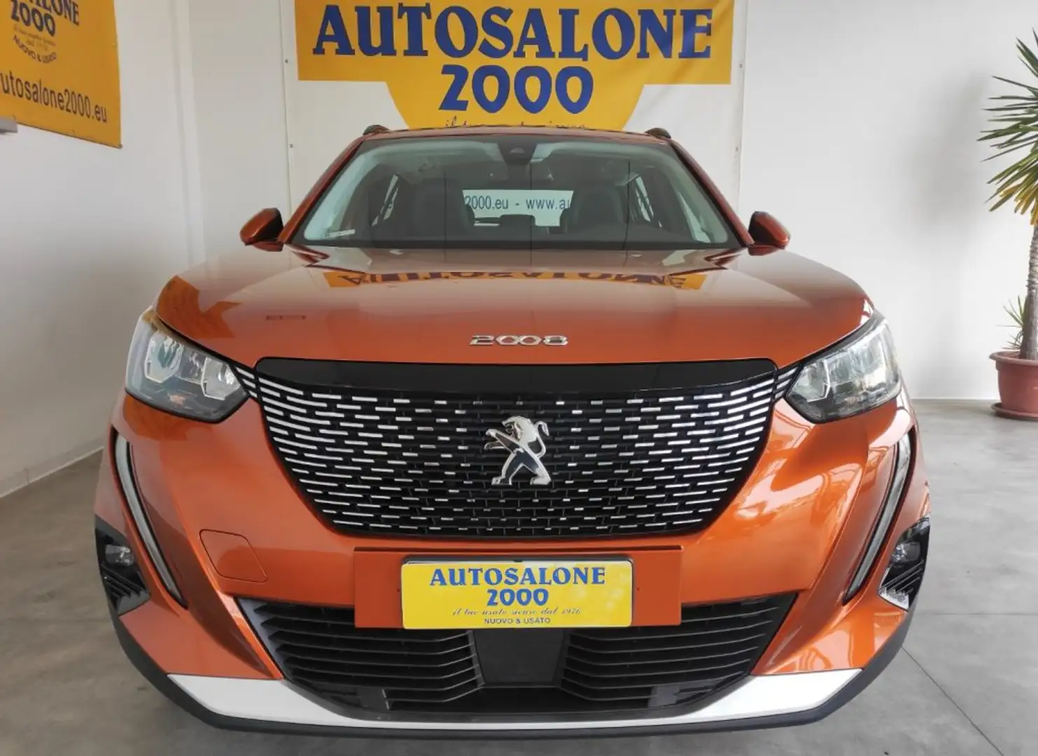 Peugeot 2008 BlueHDi 100 S&S Allure FULL LED / NEOPATENTATI Arancione - 2