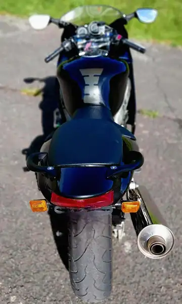 Kawasaki Ninja ZX-9R - foto 6