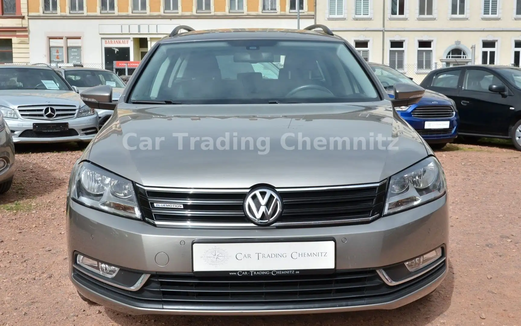 Volkswagen Passat Variant BlueMotion Klimaautomatik 1. Hand Brun - 2