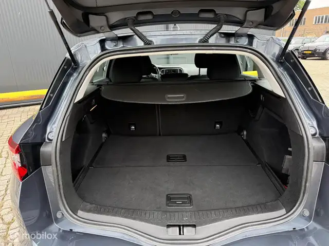 Renault Megane view 22