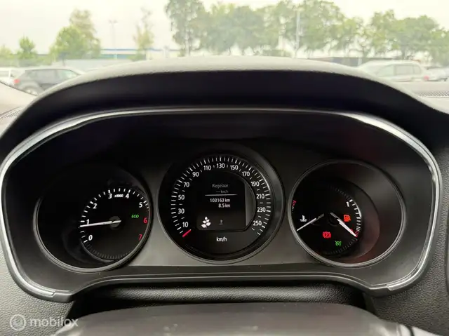 Renault Megane view 15