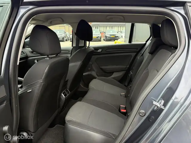 Renault Megane view 20