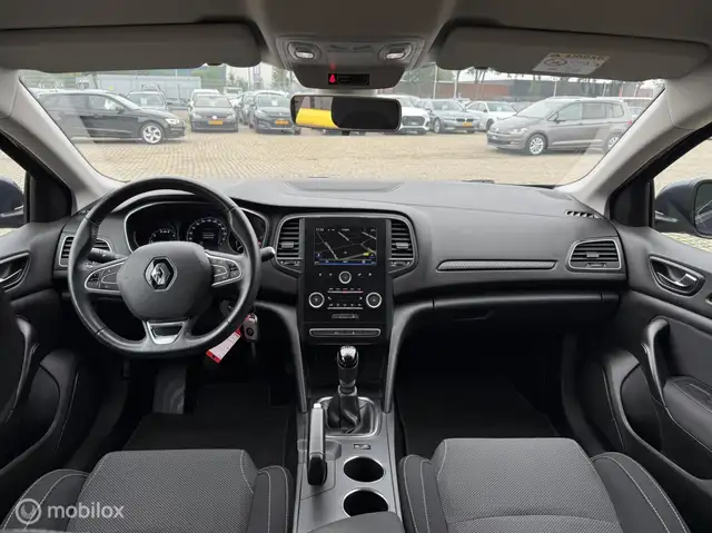 Renault Megane view 2
