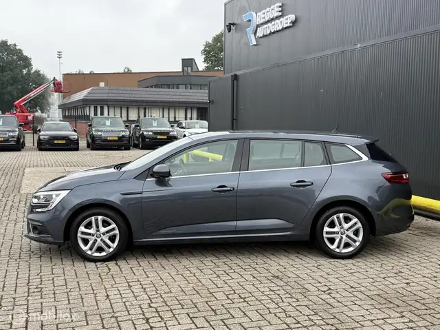 Renault Megane view 7