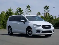 Chrysler Pacifica 2023