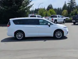 Chrysler Pacifica 2023