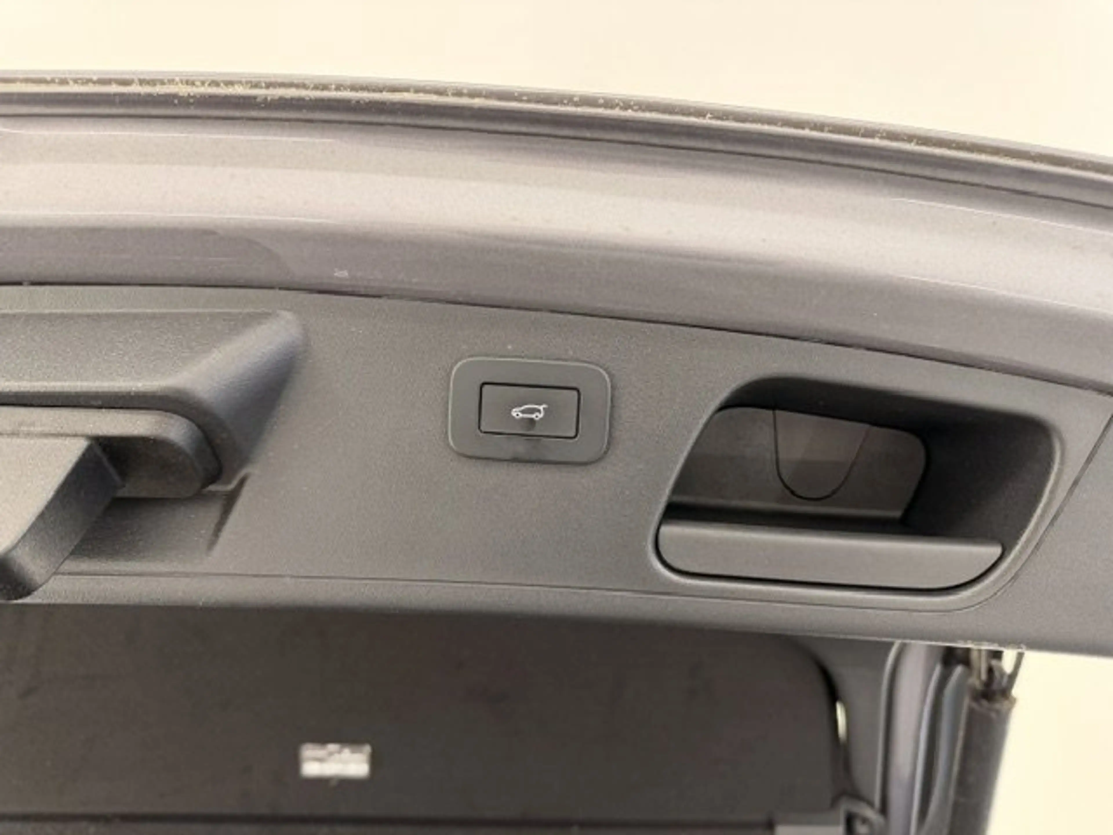 Jaguar E-Pace R-DYNAMIC HYBRID BENZINE AUTOMAAT 41000KM!!!! — photo 13