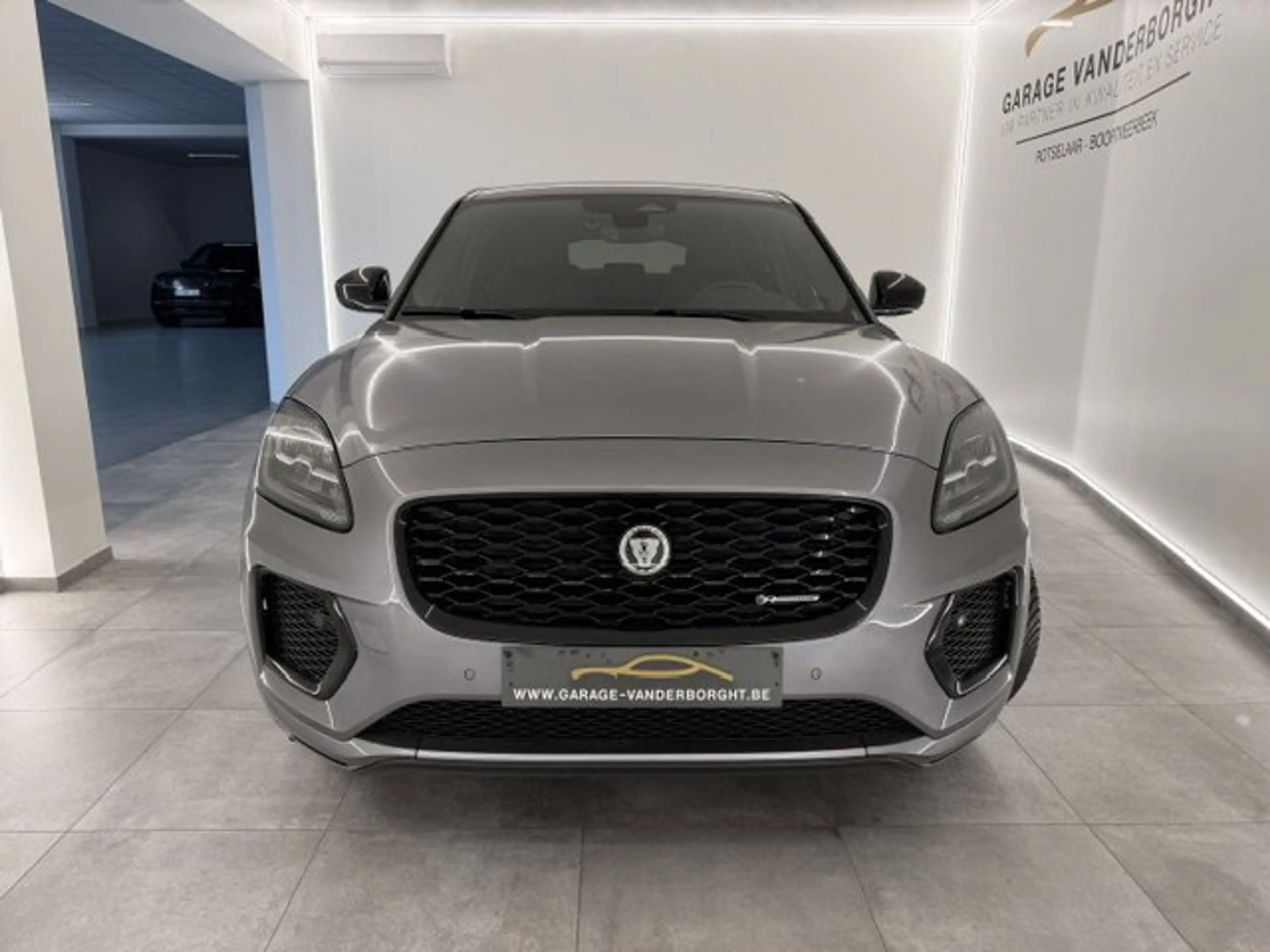 Jaguar E-Pace R-DYNAMIC HYBRID BENZINE AUTOMAAT 41000KM!!!! — photo 6