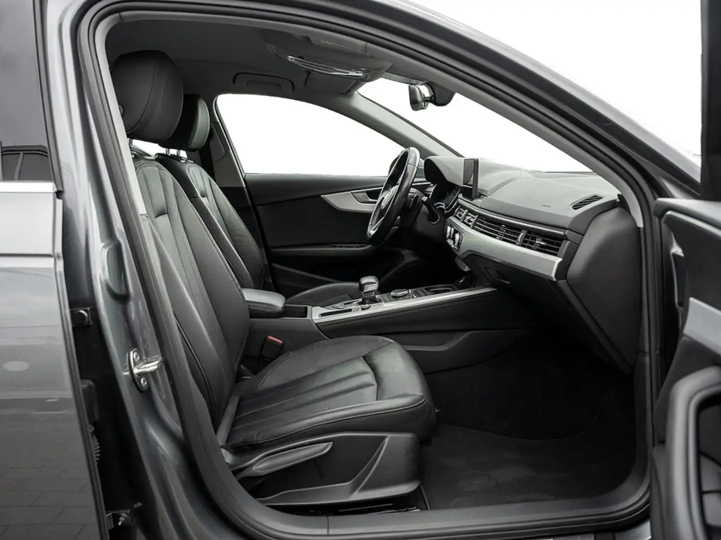 Audi A4 35 TFSI design XENON ALU SHZ LEDER Grau - 2