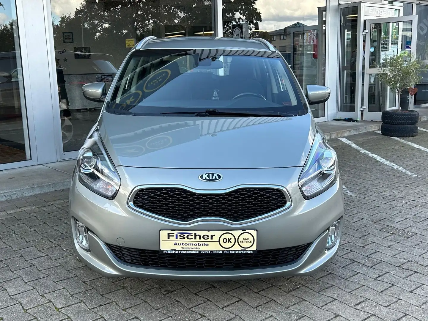 Kia Carens Edition 7 *Sitzheizung*Tempomat Stříbrná - 2