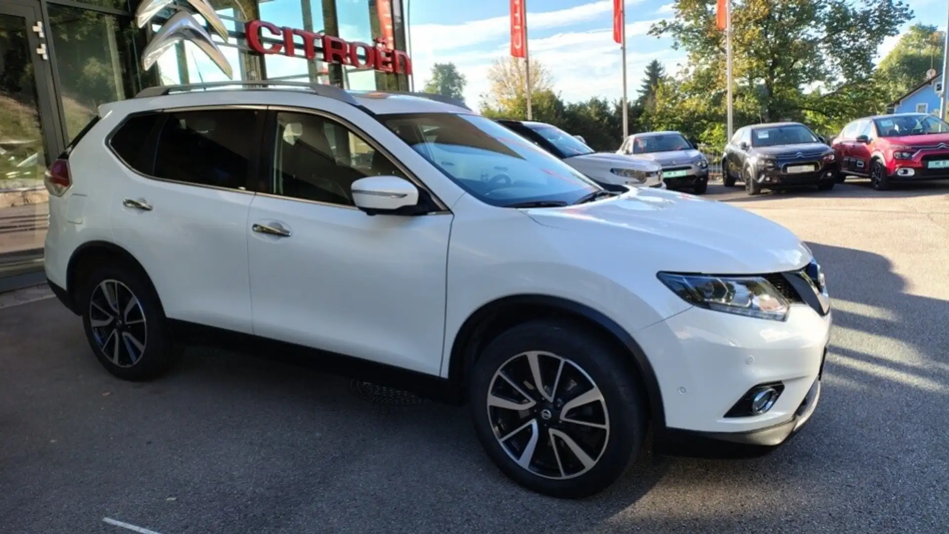 Nissan X-Trail X-TRAIL 1,6dCi Tekna ALL-MODE 4x4i Weiß - 2