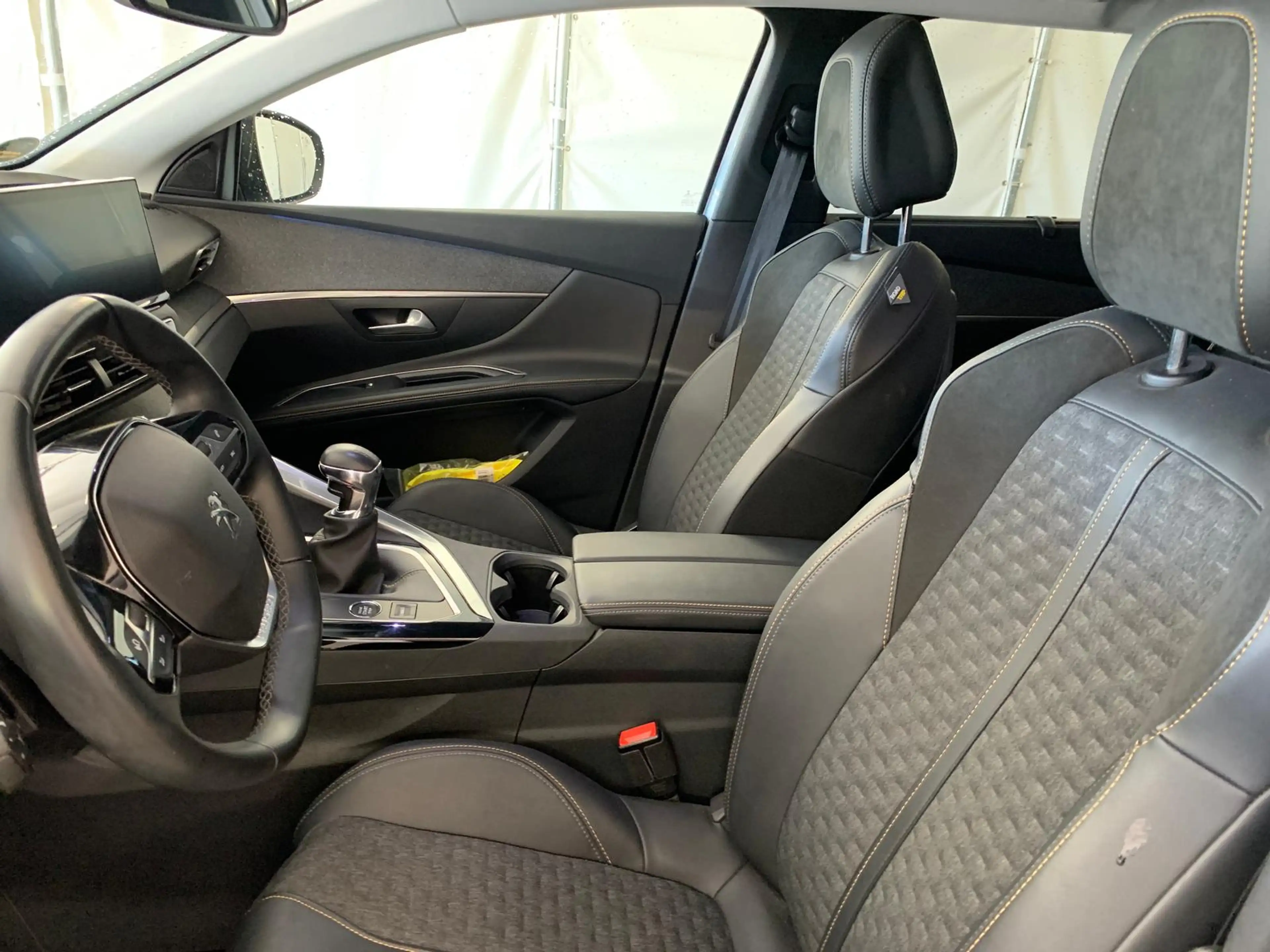 Peugeot 5008 BlueHDI 130 7-Sitze|Leder|ACC|Kam|Keyl.|18" — photo 10