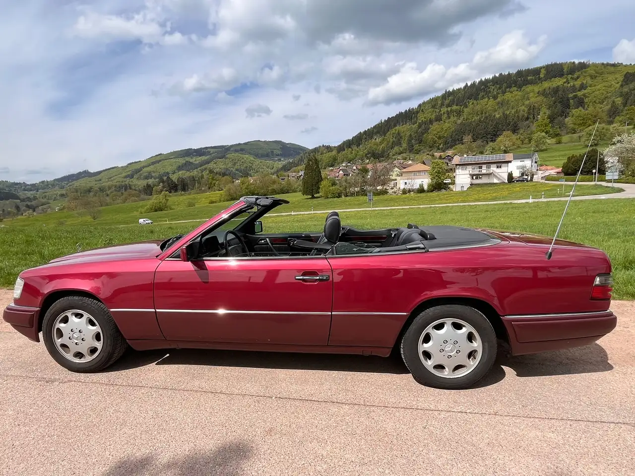Mercedes-Benz E 220, foto 3