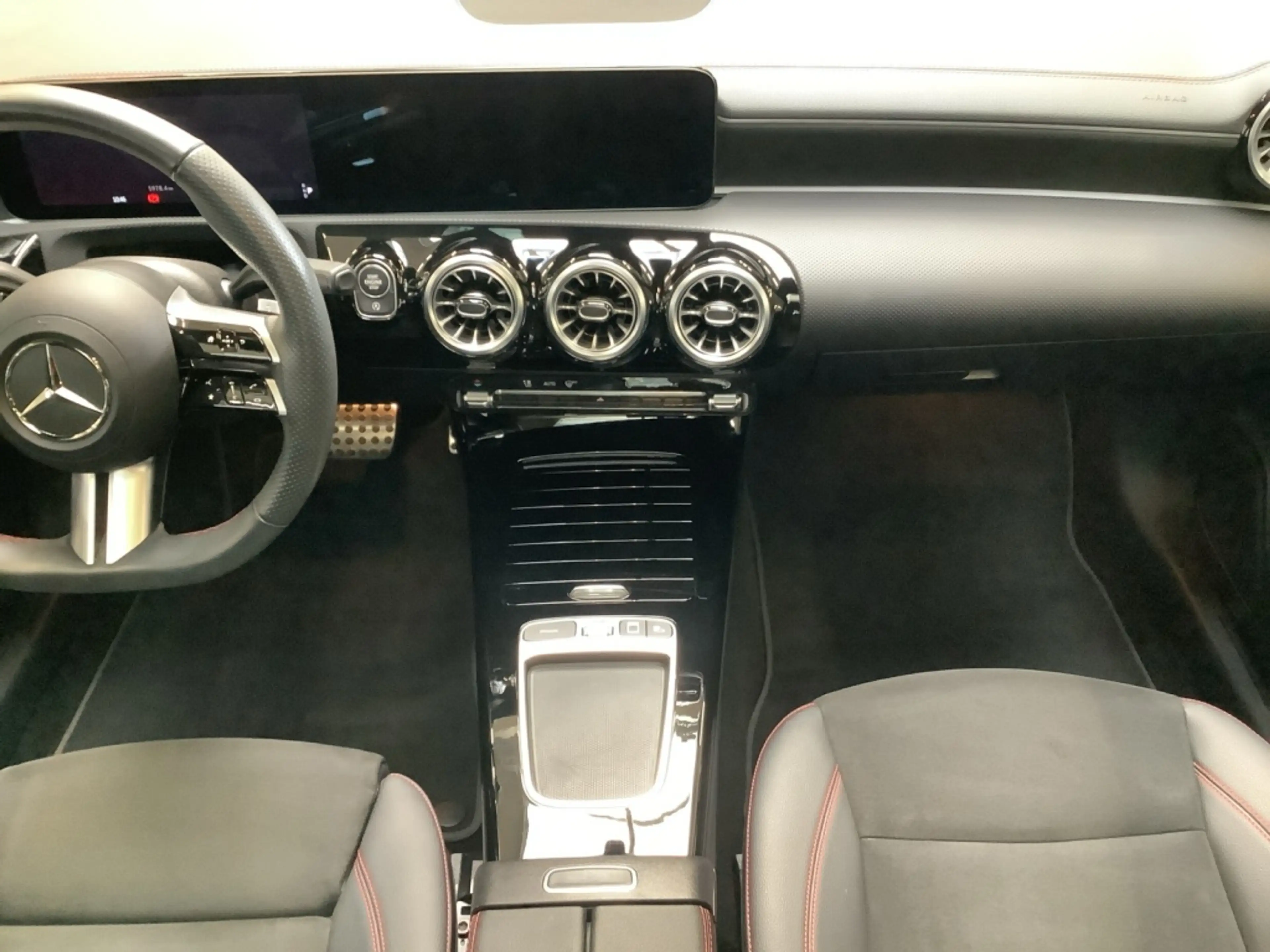 Mercedes-Benz CLA 180 Coupé AMG*Premium*LED*Panorama-SD*Kamera — photo 7