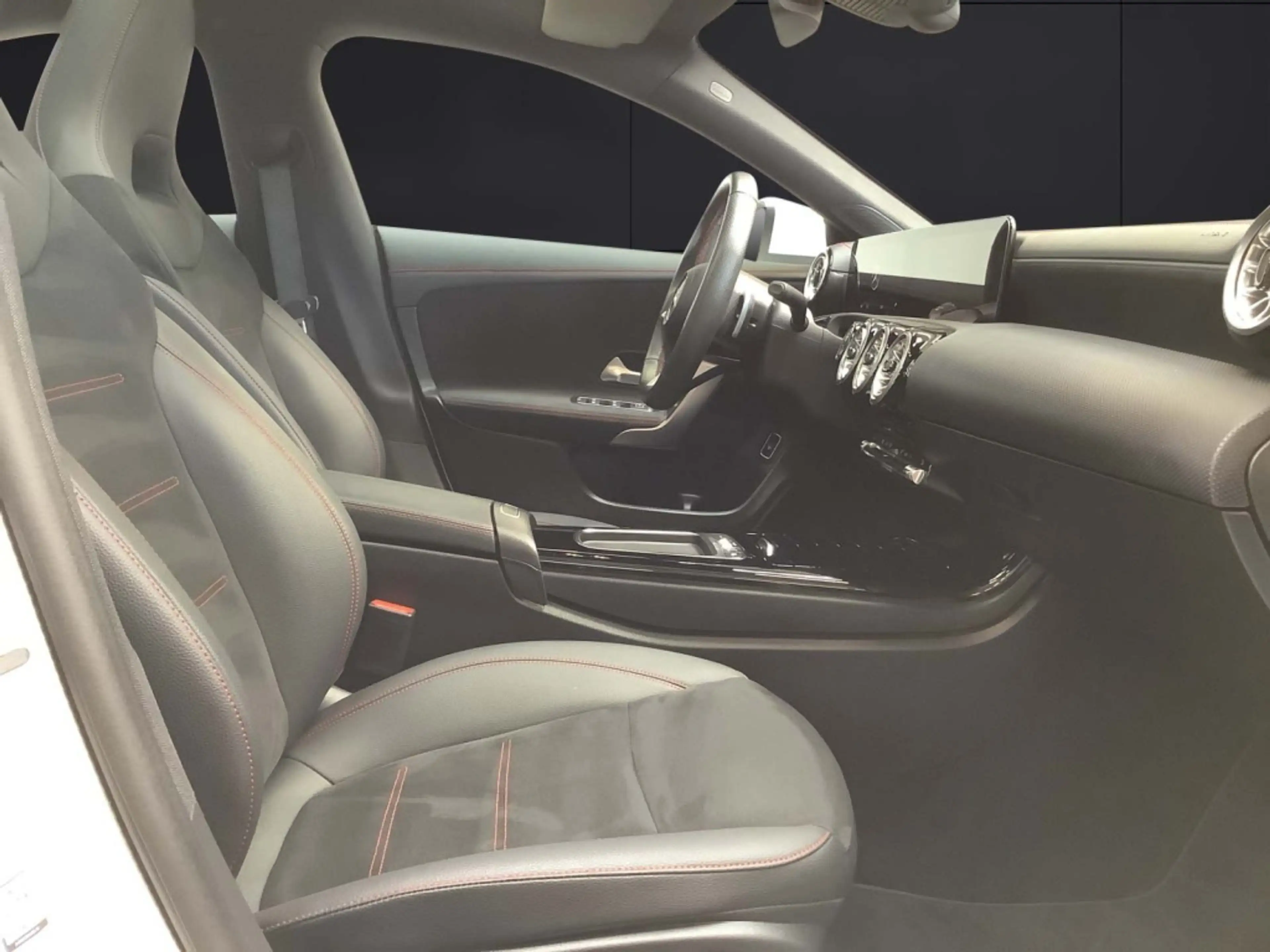Mercedes-Benz CLA 180 Coupé AMG*Premium*LED*Panorama-SD*Kamera — photo 6