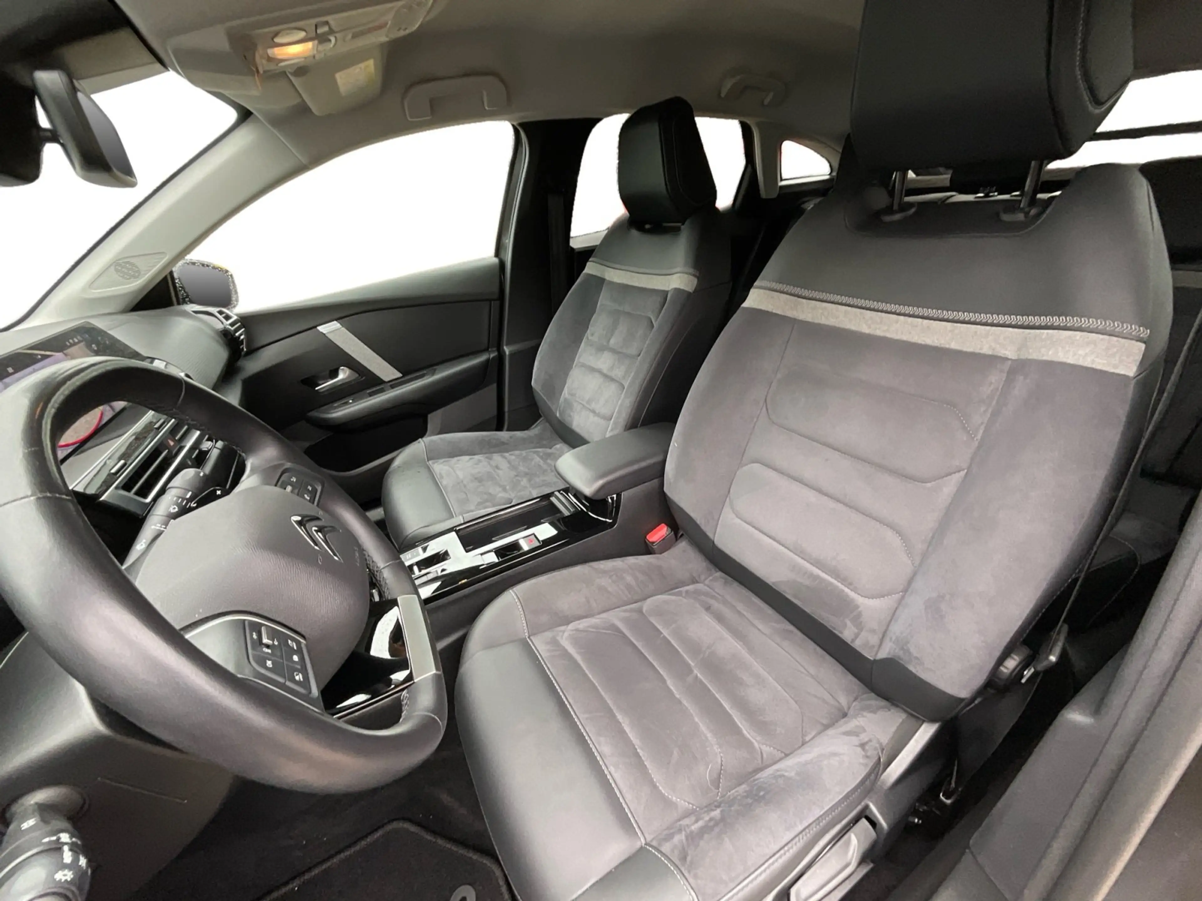 Citroen C4 1.2 PureTech 130 EAT8 Max LED, Head-up-Display — photo 11