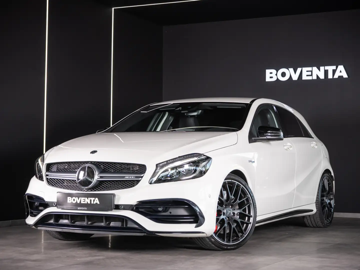 Mercedes-Benz A 45 AMG 4Matic *PERF. AGA*CARBON*NIGHT*VOLL* White - 1