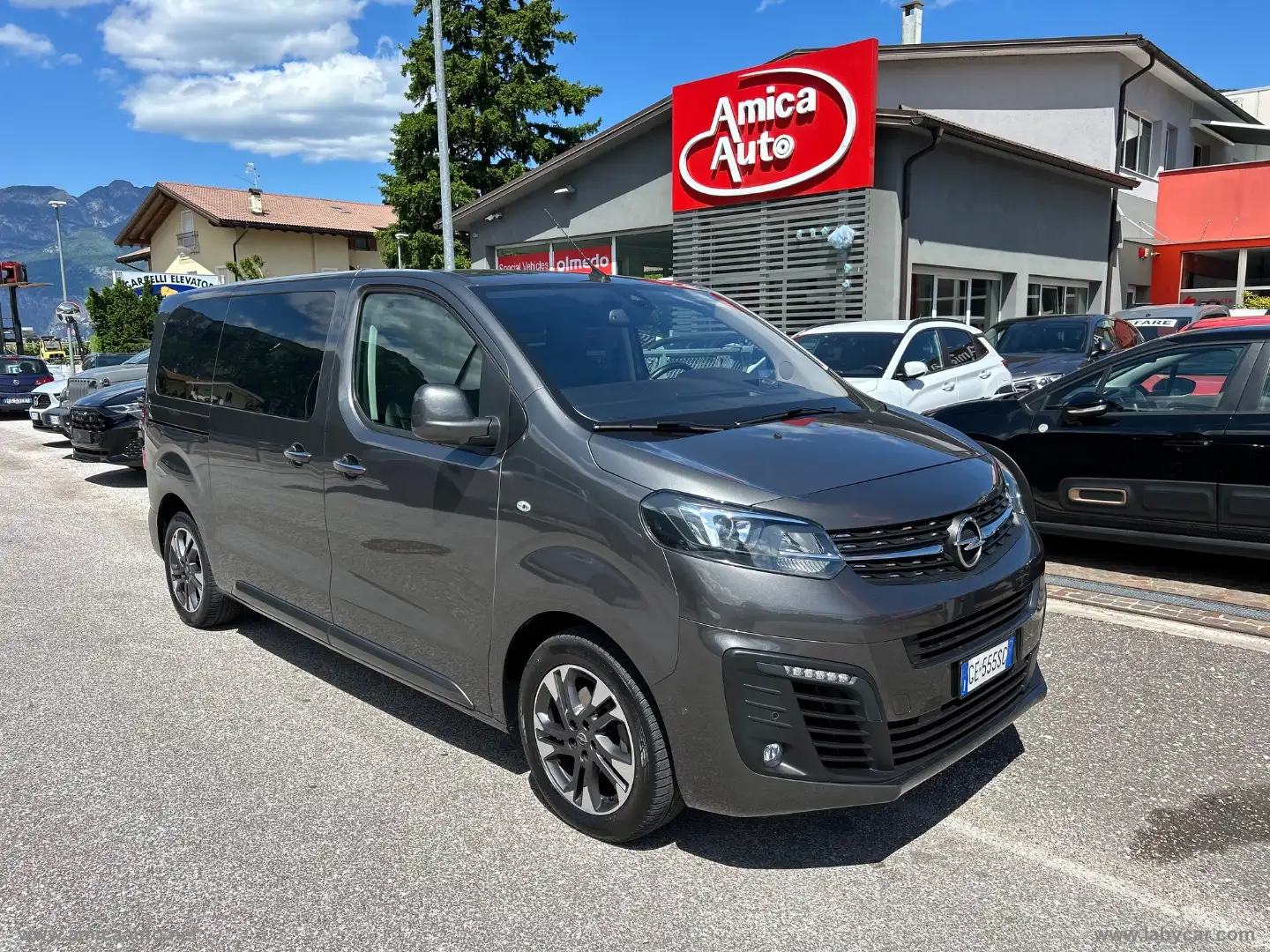 Opel Zafira Life 2.0D 150 CV S&S Innovation M 8 POSTI TETTO PELLE Grijs - 2