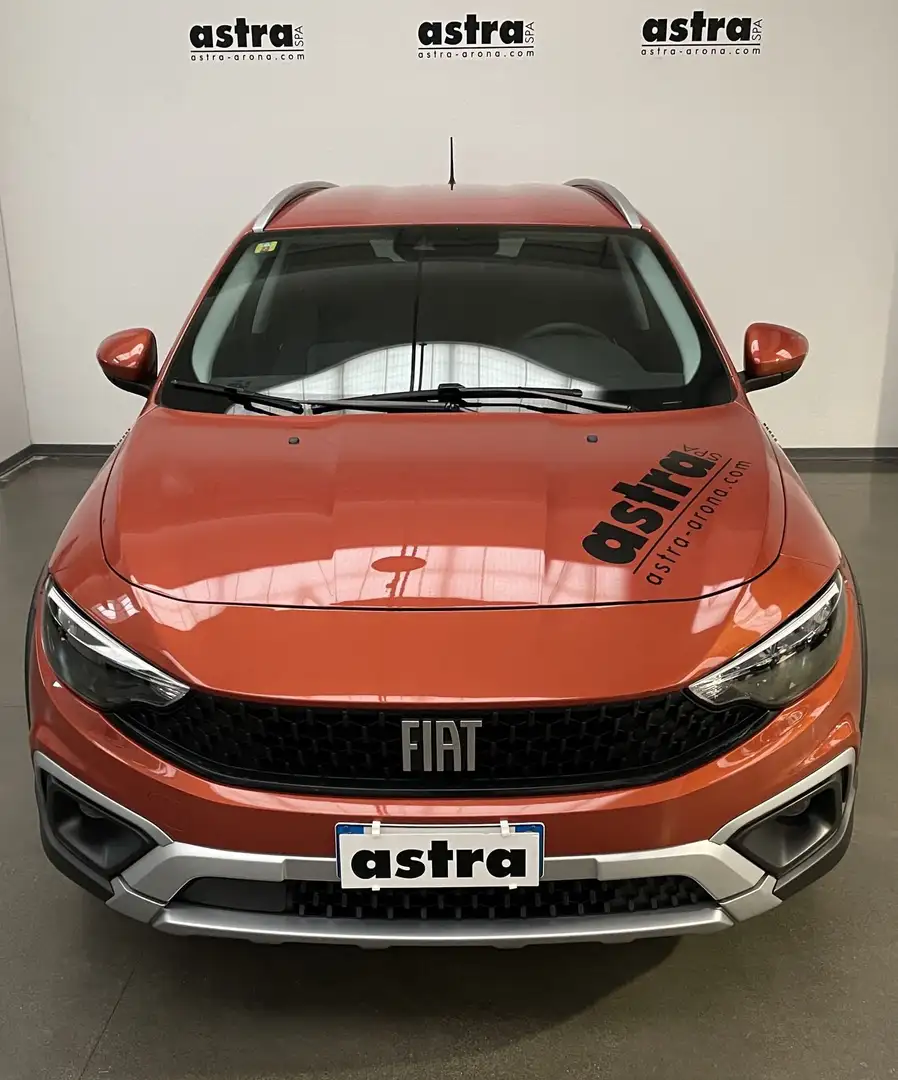Fiat Tipo 1.0 SW Cross Arancione - 2